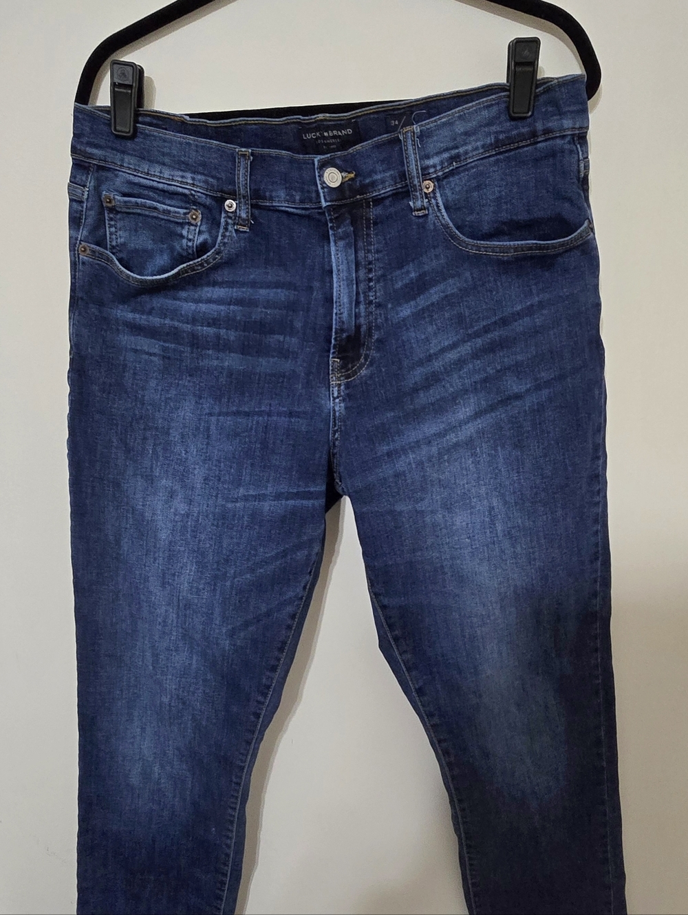 NWOT Lucky Brand 412 Athletic Slim Jeans Mens 34x32 Blue Med Wash Denim "READ". 